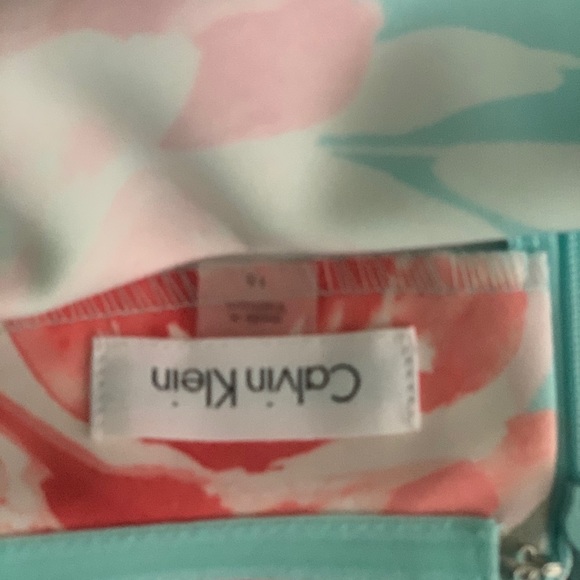 Flower dress - Picture 3 of 4